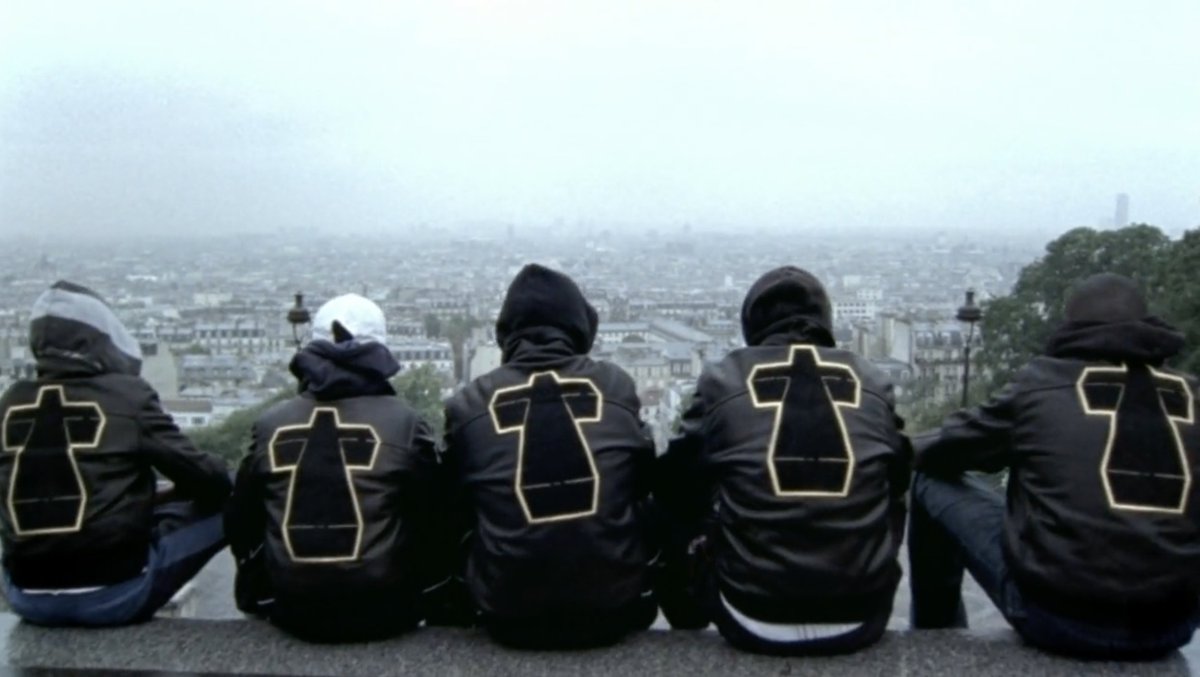 PigsAndPlans's tweet photo. Romain Gavras music videos 🎥 

Celebrating the French-Greek director and filmmaker behind music videos for MIA's "Bad Girls" and "Born Free," Kanye and Jay-Z's "No Church In The Wild," Justice's "Stress," Jamie xx's "Gosh," and more. https://t.co/B0WRpfuShy