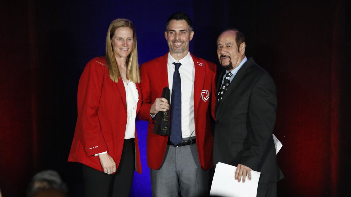 UCLAMSoccer's tweet photo. Congrats to UCLA alumnus and longtime #USMNT captain Carlos Bocanegra on officially being inducted into the National Soccer Hall of Fame this past weekend! 

#GoBruins | @BocaBoca3 

📸: @soccerhof https://t.co/w7N6lpUAeT