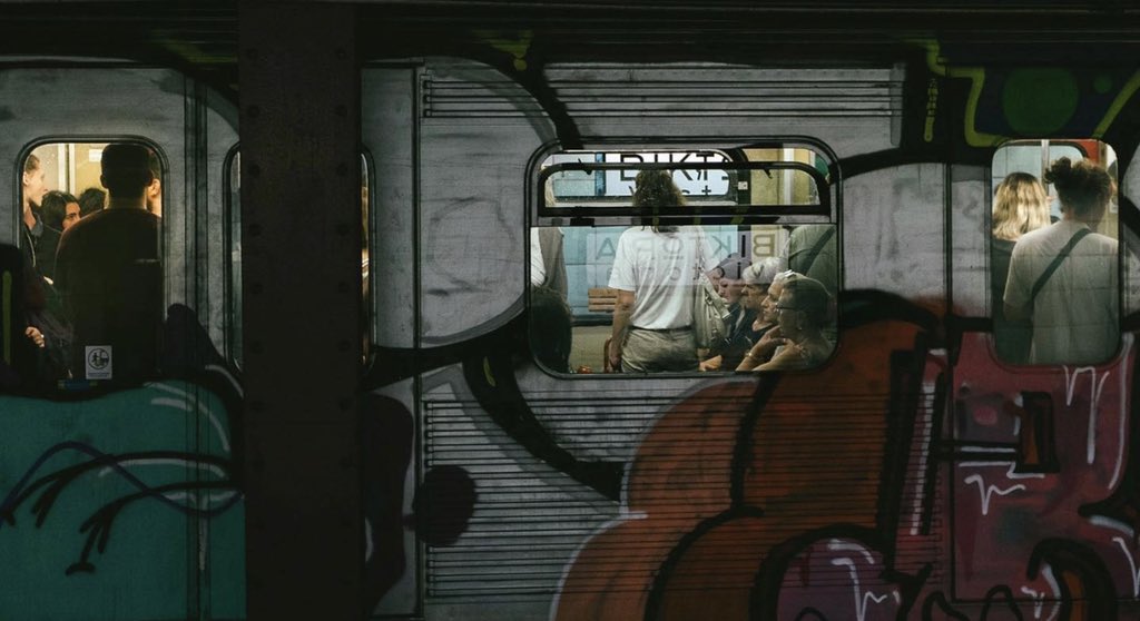 kon0s1's tweet image. Update alert 🚨 
New pictures in my collection “between lights and emotions”

•New unique stories you should check 
•New floor price at 0.05

#NFTdrops 

opensea.io/collection/bet…