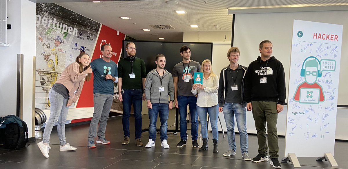 jdeichelmann's tweet photo. Letztes Wochenende mit unserem Team den zweiten Platz beim #hackathonamring gemacht. Spannende Themen, neue Leute kennengelernt und richtig gute Stimmung. https://t.co/S92957kYK5