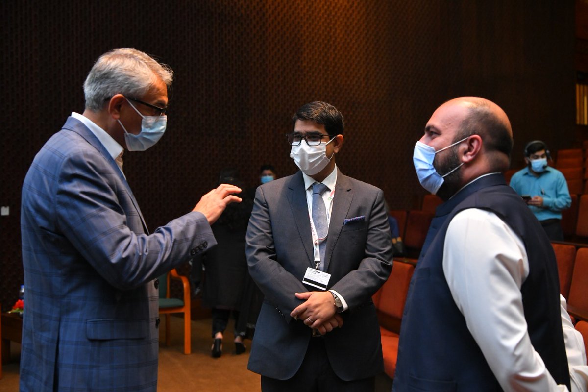 AdilHaiderMD's tweet image. Great having Health &amp;amp; Finance Minister, KP @Jhagra visit &amp;amp; tour our @AKUGlobal Stadium Road campus today. We have so much to learn from KP’s Sehat Card &amp;amp; the province’s efforts to achieve a #UniversalCoverage system. Looking forward to having him share his knowledge again with us