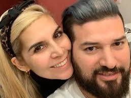 _diegorosales's tweet photo. Alomejor WhatsApp no se hubiera caído si ALGUIEN NO SE HUBIERA METIDO CON EL ESPOSO DE SU MEJOR AMIGA https://t.co/mVuwFSglAX