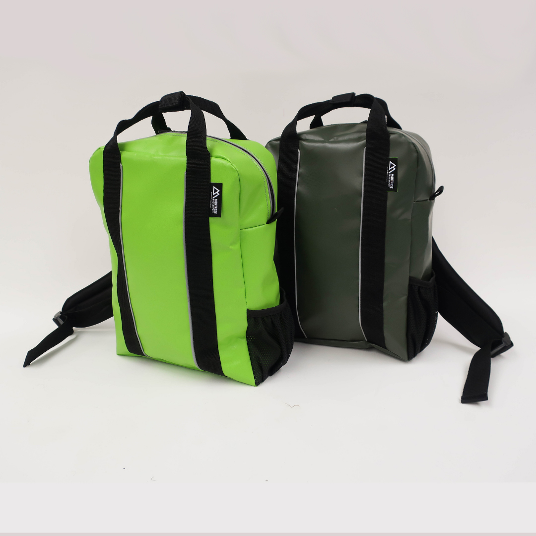 ropeandsail's tweet photo. Proudly introducing our new Lee Day Rucksack to our collection. This product is perfect for a day outdoors or for your everyday commute. 
Available in Khaki or Lime. https://t.co/oyc8SuFgAR
#madeinscotland #buitlforoutsiders #adventureproof https://t.co/lAcu9qMXxl