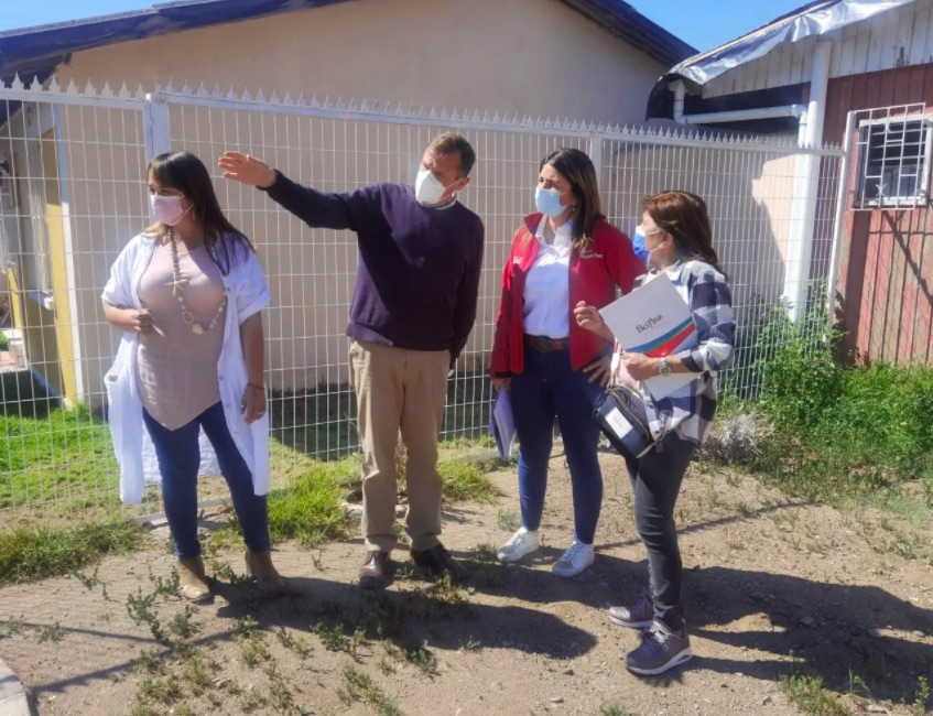 DiputadosRN's tweet photo. ✔️ Nuestro diputado por el Distrito 6º Región de #Valparaíso @LuisPardoS gestionó solución definitiva para los vecinos del sector de #CarlosCondell de #Quillota 
Vía @g5_noticias 👉https://t.co/oJshApOExP https://t.co/UxLQzMbgl3
