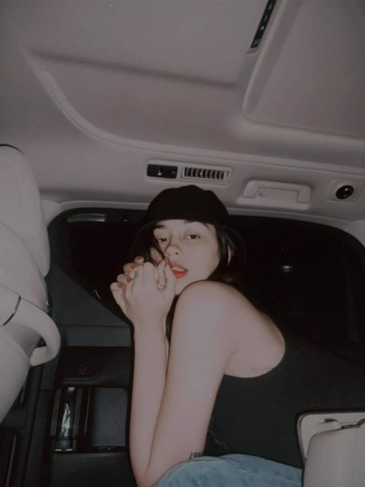 Leena_Yen's tweet photo. “—Secret love ones. ,”
— A Zeiryl Au —

When Zeinab is an famous vlogger, While daryl is an famous Rapper. No one knows about their relationship.
 
~CelènaY. https://t.co/kOtNk8kL3e