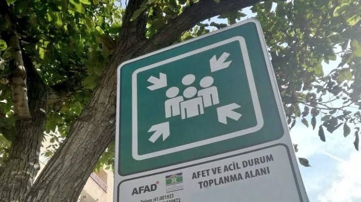 ozgurugzo's tweet photo. instagram çökünce twitter https://t.co/1T9nMQO11Q