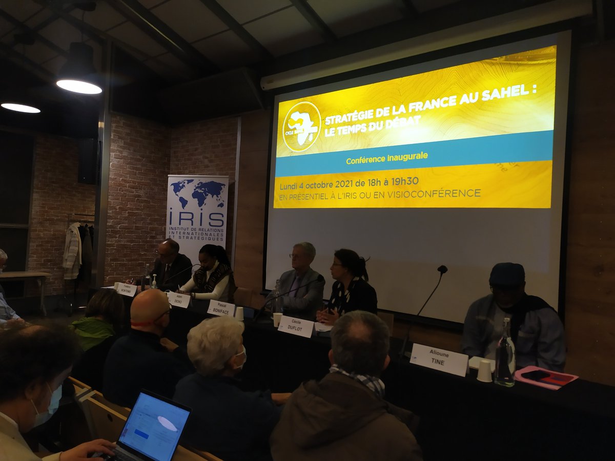 pascal_jess's tweet photo. Refonder la politique de la #France au #Sahel : le @ccfd_tsolidaire en direct de la conférence inaugurale à @InstitutIRIS, avec @FrdricBontems @aliounetine16 @DICKOAdam @CecileDuflot et @PascalBoniface 
En partenariat avec @oxfamfrance @TournonsLaPage @CAREfrance @caritasfrance https://t.co/UE15Fq9rqB
