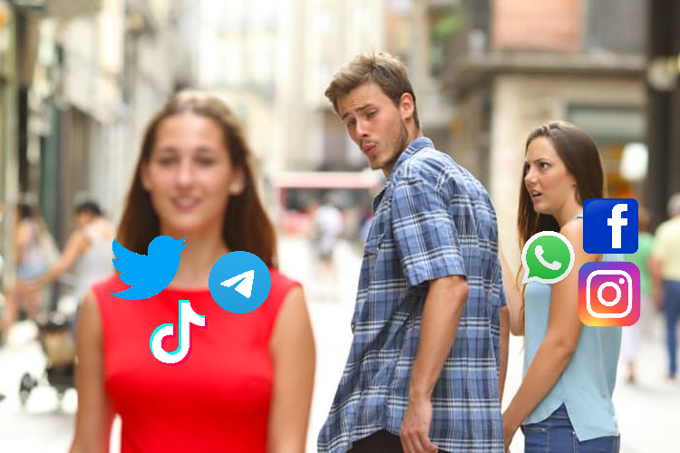 MessinaTuri's tweet photo. #facebookdown #instagramdown #whatsappdown https://t.co/ijESKKfCH0