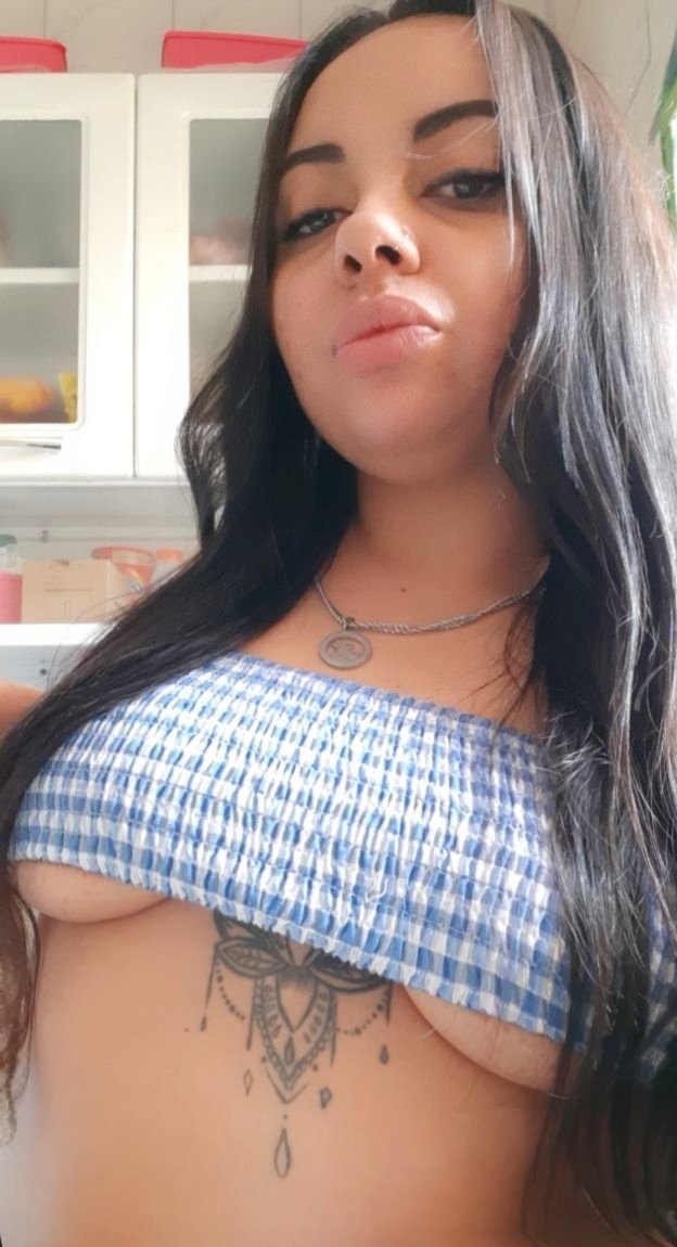 EsterTa77754214's tweet photo. #camgirlschatlive #cameracaseira #bbwhotwife #bbwssbbw #CurvyWomenAreBeautiful #CurvyGirlsRock https://t.co/ROTsZdnbHS