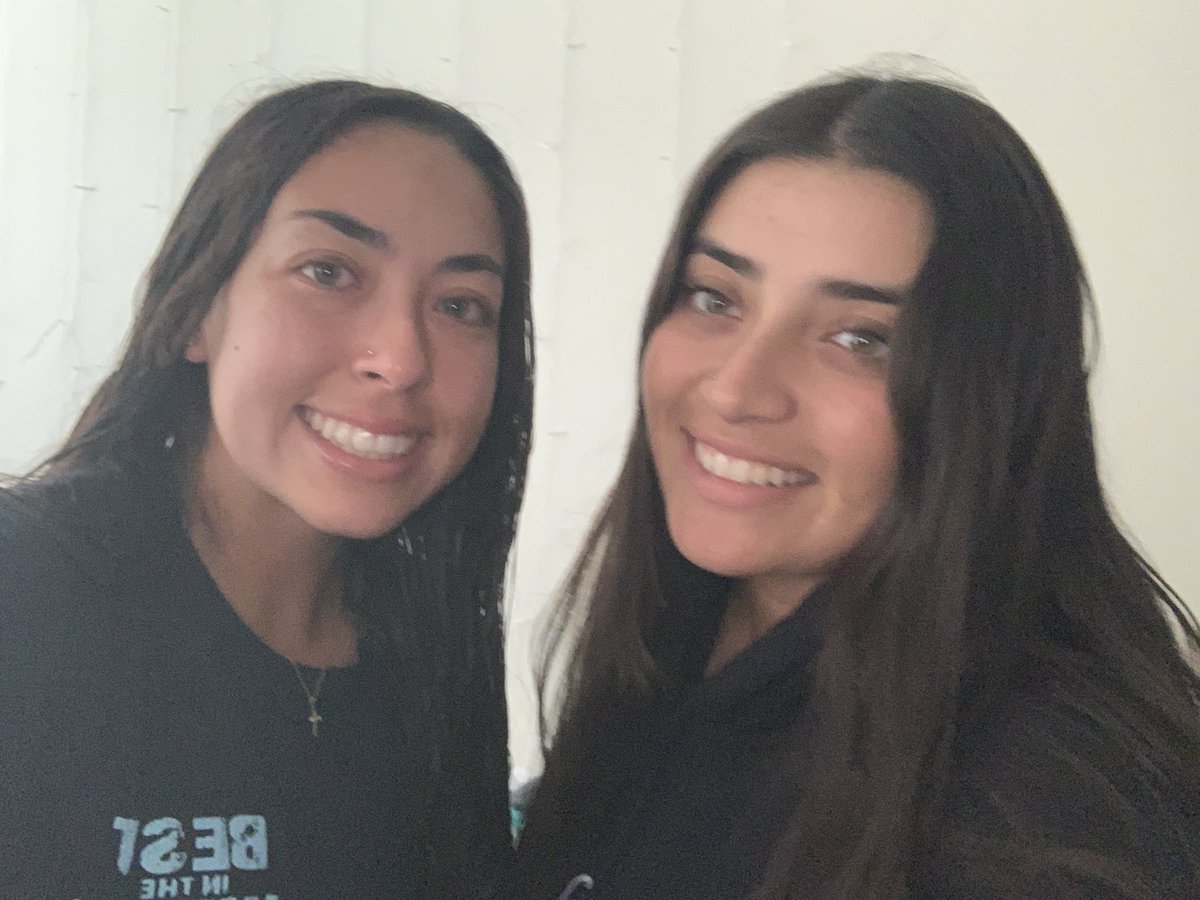 baileyrivas__'s tweet photo. Tie Dye w Joc and getting to know more about Joc was fun 🤩 #famILY @KWUSoftball https://t.co/DaRwjQ6KA8