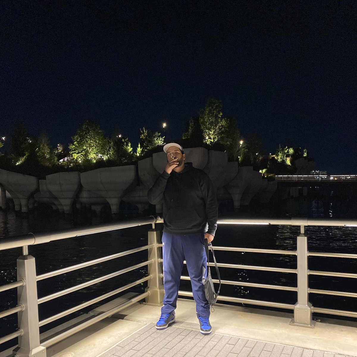 SophisticatedLG's tweet photo. Big Boss Chilling & Smoking That Highly Sophisticated NYC/NJ #TapInOrMissOut https://t.co/cSivp0f7Hf
