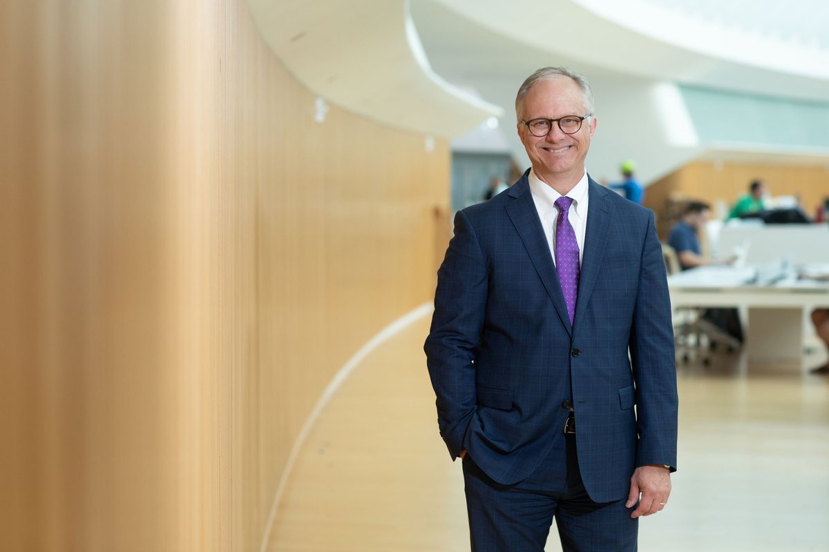 Our students are learning leadership from the very best. Kudos Dr. Avent for being recognized for the third year in a row for your outstanding leadership. 🎉#Florida500 #FloridaPolyStrong

▶️ bit.ly/3A7Orfd