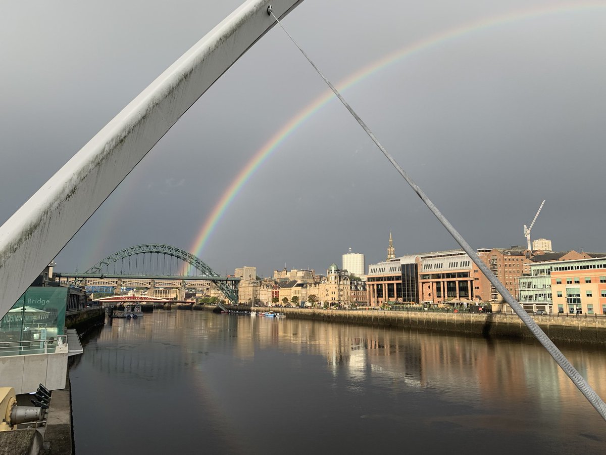 andrewmoore66's tweet photo. This morning’s view 3 arches #Newcastle #Gateshead https://t.co/SCClhGBdJy