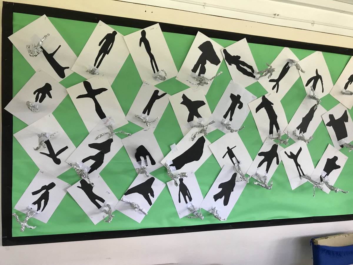 Cedar Class have been making opaque tin foil figures to see the shadows that they produce, as part of our ‘Why are shadows important?’ enquiry.