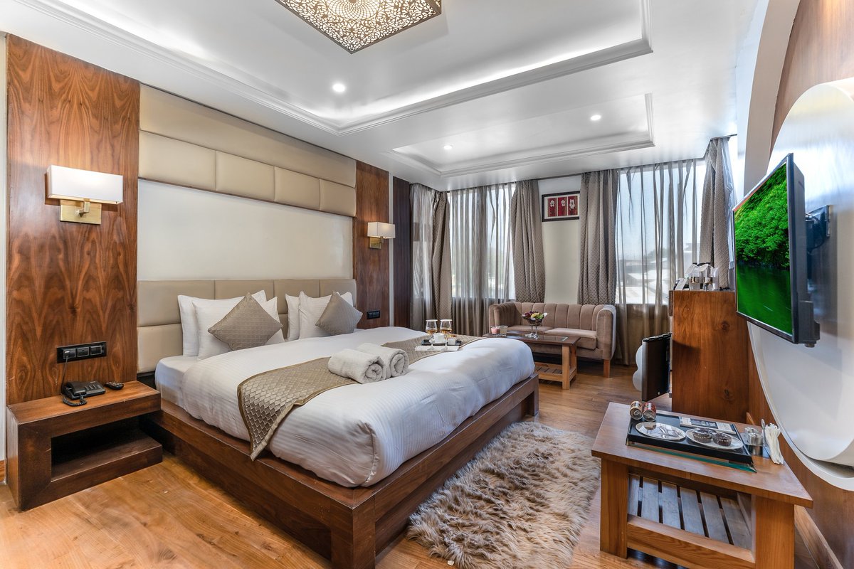 highend360's tweet photo. Hotel in Munawarabad Srinagar. https://t.co/TXAMqmVyWi