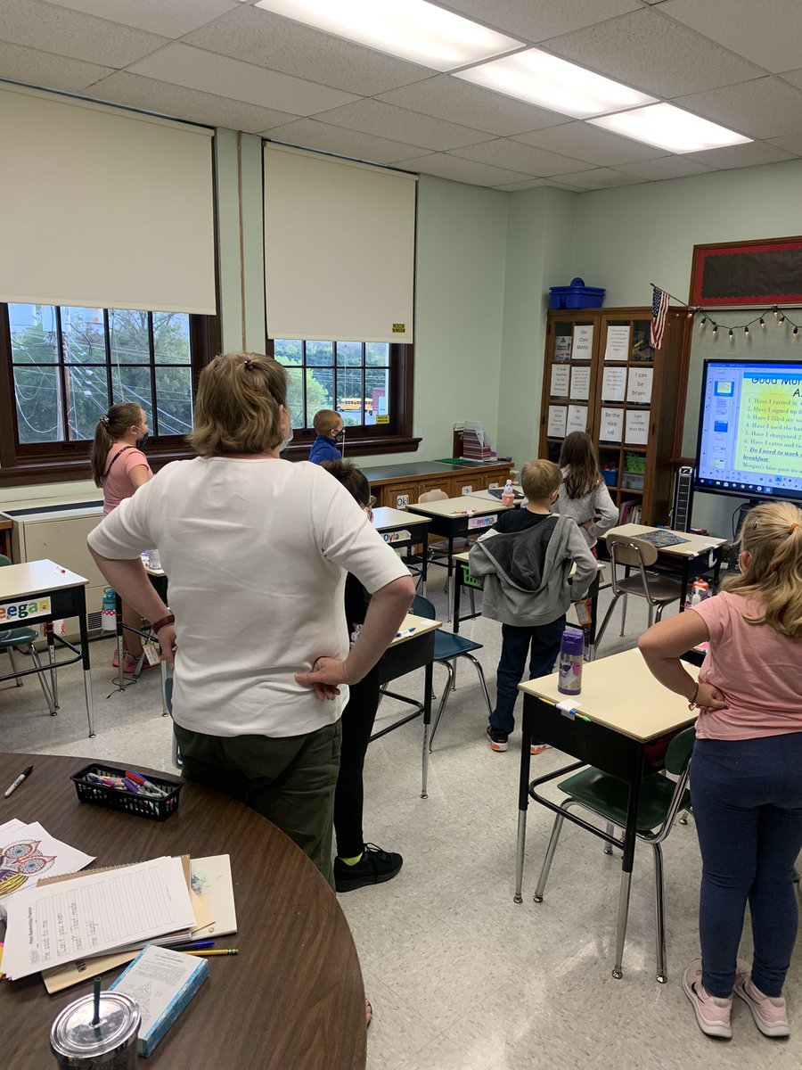 WyomingCSD's tweet image. 🙌🏼🙌🏼 check out Ms Camp and her 3rd grade class building restorative practices into their day #dailygoalsetting.