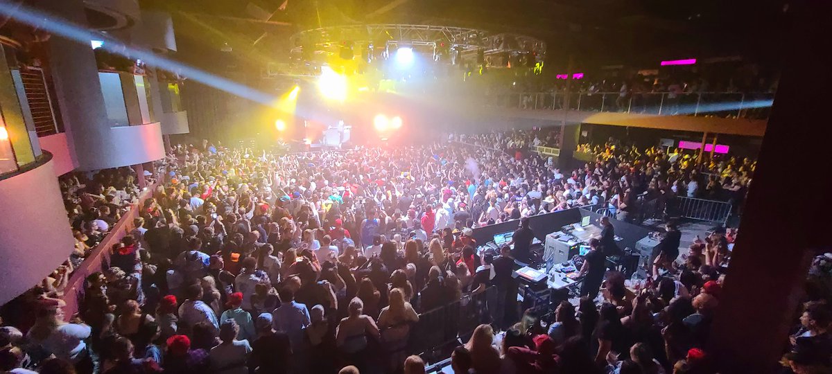MythLive's tweet image. About last night 😍 @iamkevingates #SoldOut #mythlive