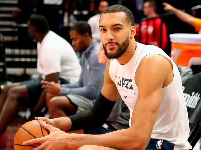 RudyGobertBR's tweet photo. NBA LEAGUE PASS POR R$ 30,00 ??

Como assistir TODOS os jogos da NBA sem links piratas, etc 👇👇👇 https://t.co/A9wzkim57X