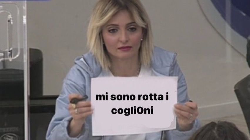 francesca_fonti's tweet photo. Ma quanto cazzo dura sto down oggi #whatsappdown #instagramdown https://t.co/GkJTNd9UX9