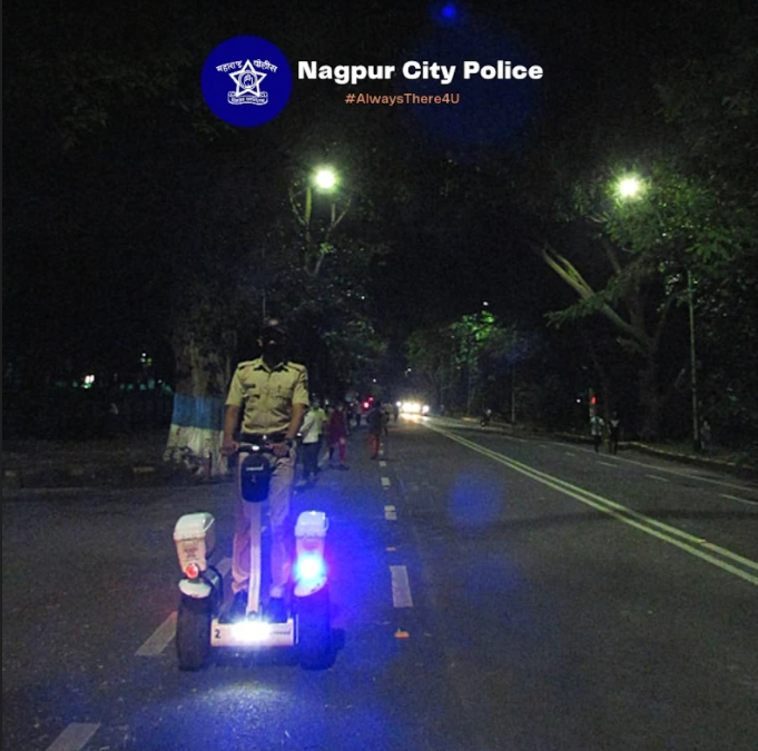 NagpurPolice's tweet photo. #Facebookdown, #Instagramdown, #Whatsappdown, ....

Up and running 24/7 -
#NagpurPolice

#AlwaysThere4U https://t.co/QeKhdnAtia