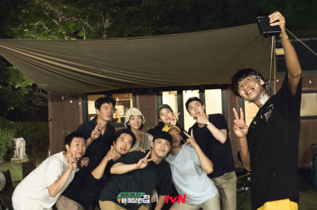 EXO'S_NINE tweet media