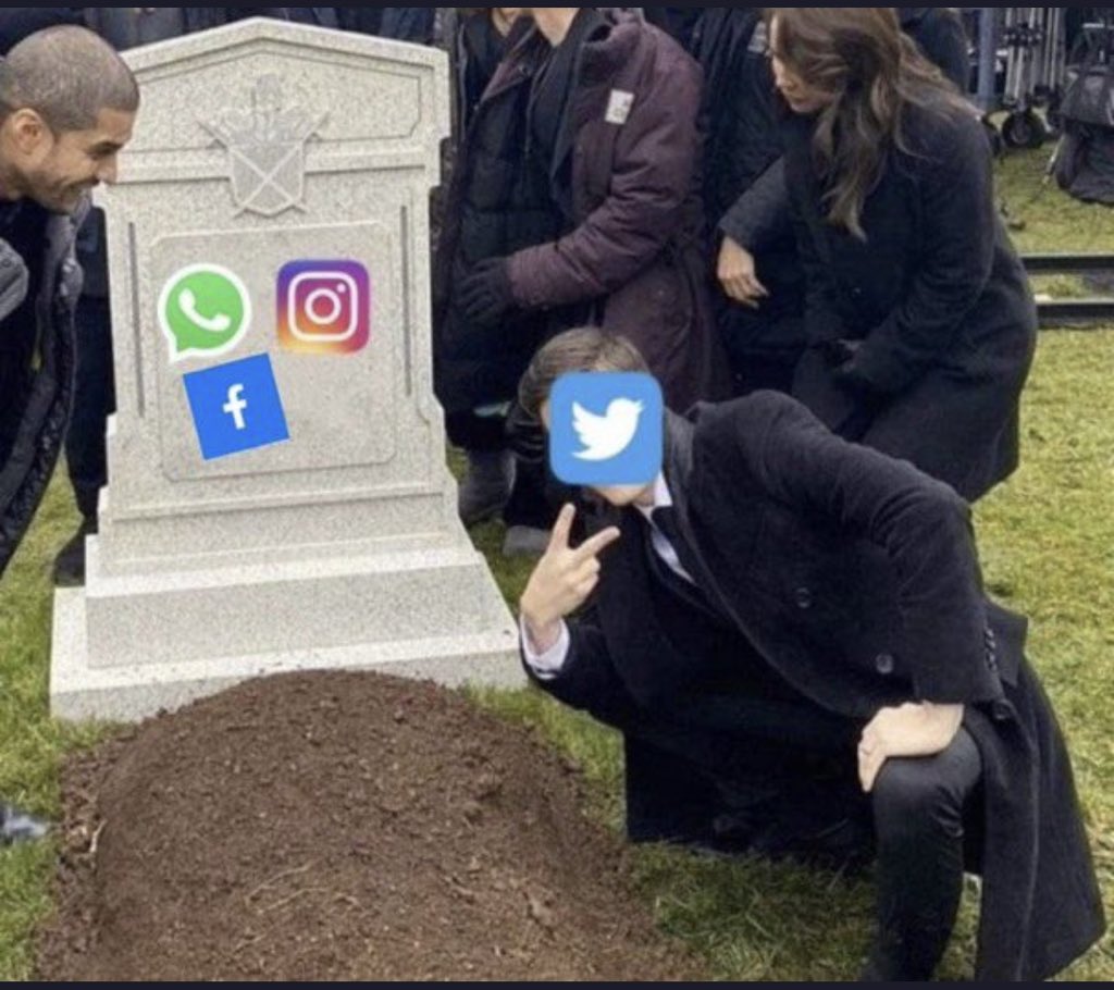 VLautard's tweet photo. Les internets ont du talent ! 🤣 #instagramdown #facebookdown #whatsappdown https://t.co/2jGng3azh1