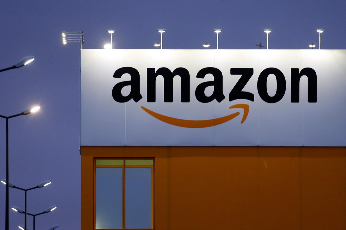 TRTWorldNow's tweet photo. Amazon web services seems to be also having issues as users in many countries are reporting outages – DownDetector https://t.co/UNYk4HLPzO