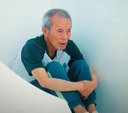 Yo esperando a que vuelva a funcionar Instagram, Facebook y WhatsApp