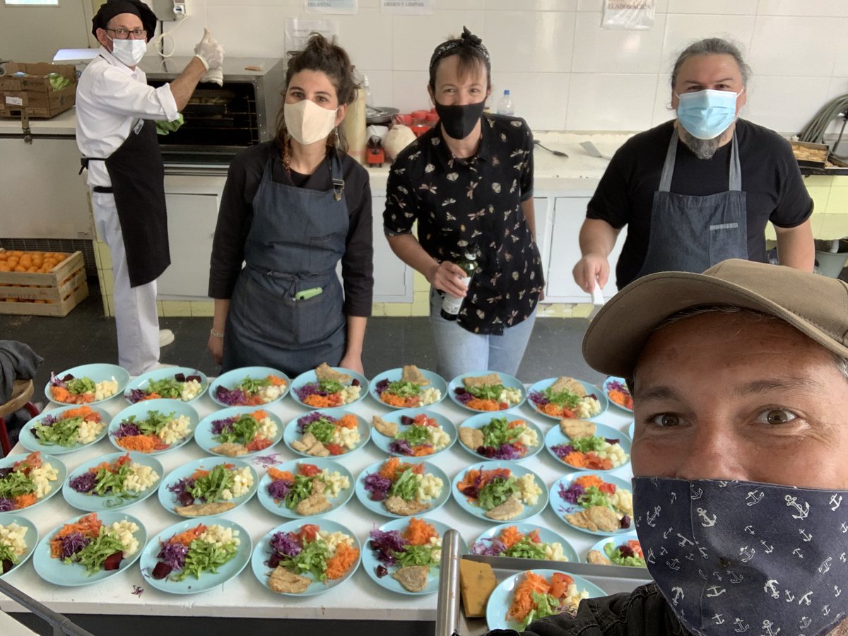 Hoy hicimos el almuerzo con la escuela pública 262 de Bella Italia. <a href="/primaria_anep/">Dirección General de Educación Inicial y Primaria</a> #educocina #salud #educación y mucho más que una receta!