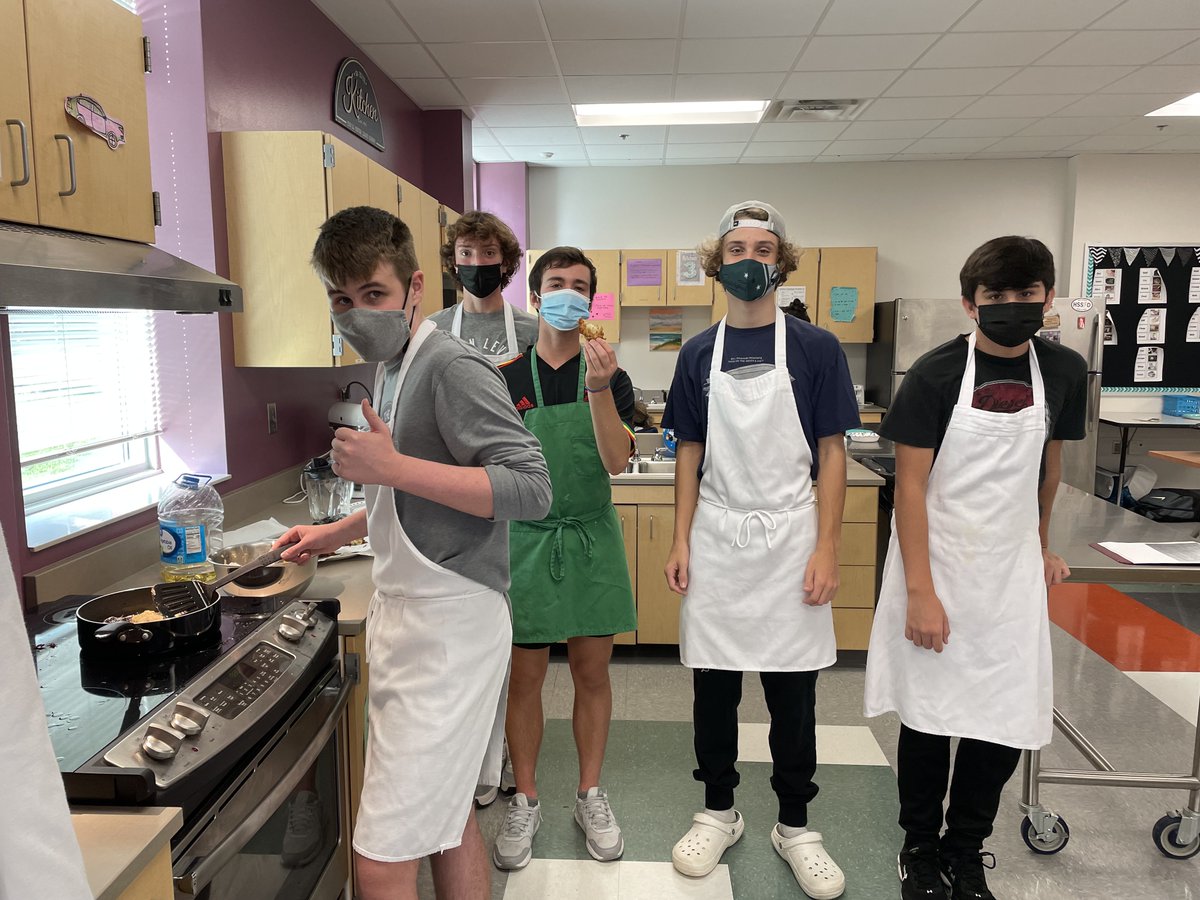 Green Level High School tweet media