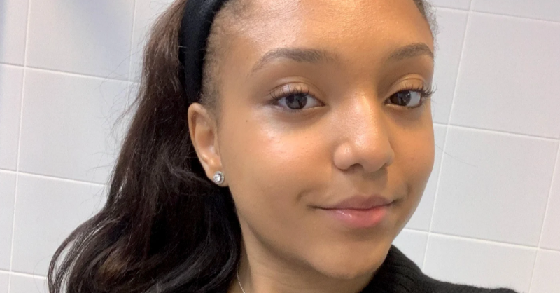 brillcomm's tweet photo. Want an alternative to the everyday weave and wig? Thanks to TikTok, microlink extensions are blowing up and here’s what @Refinery29 thinks about them!