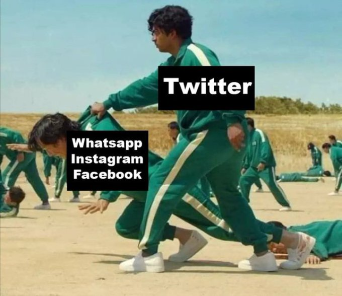 MyUNiDAYS's tweet photo. Whatsapp, Instagram, and Facebook are all down 😱

Twitter be like... https://t.co/8F252gf2b9