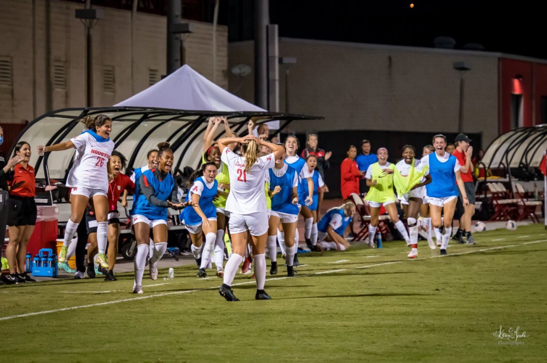morgangoode99's tweet photo. Pure joy in 4 pics. ily @UHCougarSoccer https://t.co/FzKNMLRZ6d
