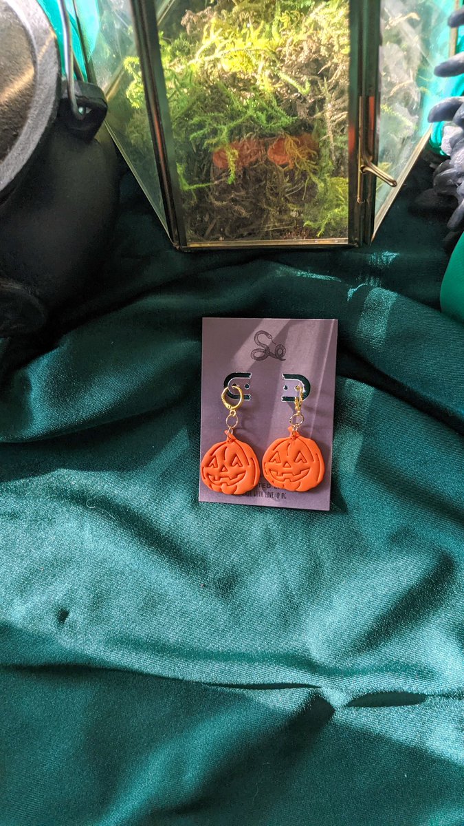 sosodesignco's tweet photo. A bunch of cute, simple charm earrings are still available on my website!
https://t.co/fkniQpd5L1 https://t.co/kRYWLV43P0