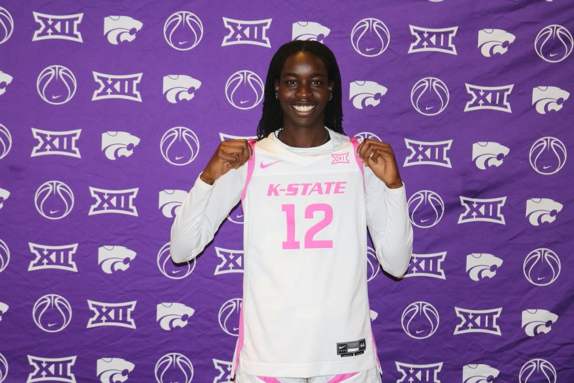 eliza_maupin's tweet photo. In conclusion…💜💜💜
#committed #Kstatewbb https://t.co/Gk7nvb4JOS