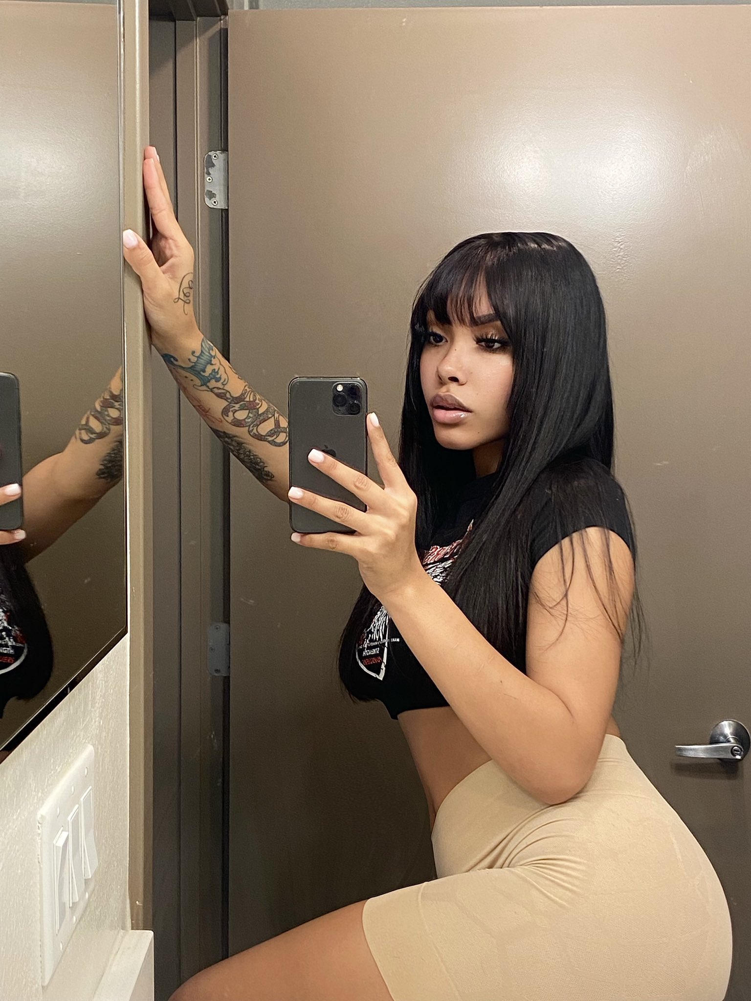 Melaninfyp on Twitter: "Sexy mama t.couZrvjiSZit"  Twit...