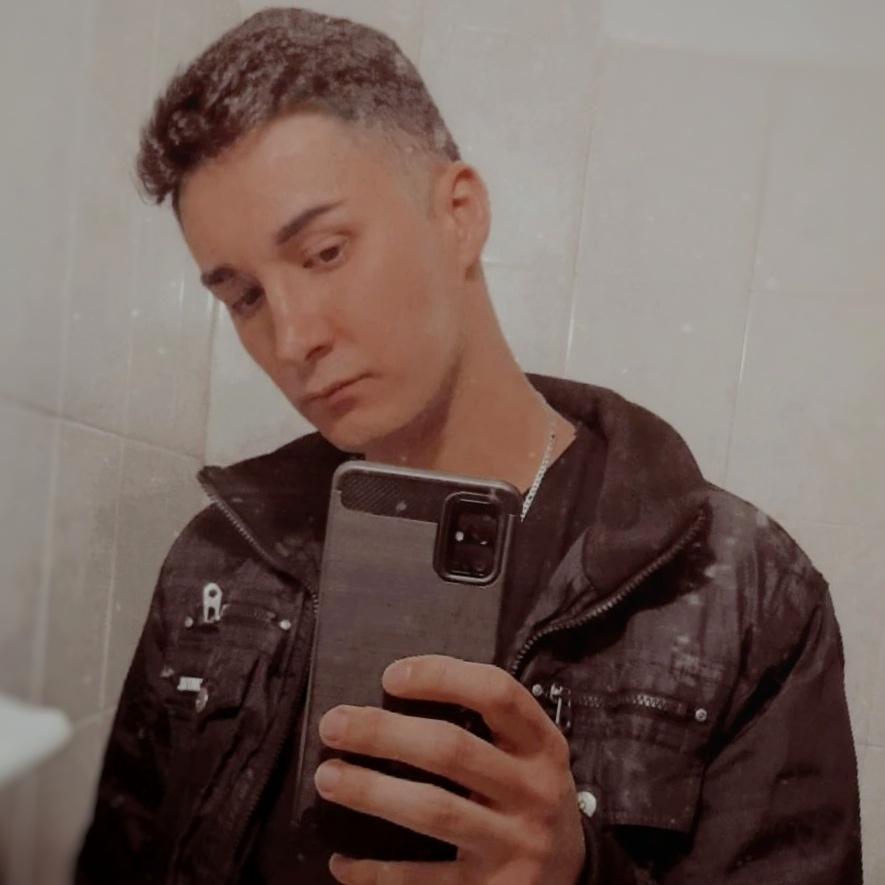 luichitow's tweet photo. #NuevaFotoDePerfil https://t.co/1bpB8CNpsi