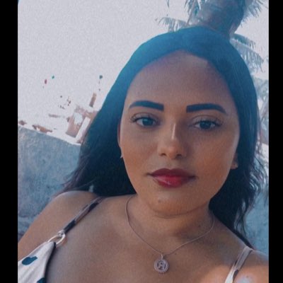 ninahfr's tweet photo. #NovaFotoDoPerfil https://t.co/uXW55AkSZ8