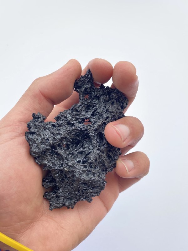 0xJona's tweet image. Thanks everybody for being part of the journey!
Our #lapilli will soon find their perfect home!
The date of the auction will be announced as the community grows.

Remember you can redeem the physical #lapillus @hackatao