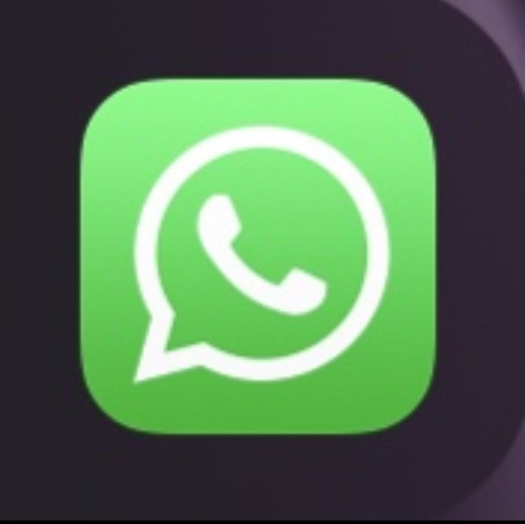 98jfgr's tweet photo. Yo con whatsapp caido / yo sin whatsapp caido https://t.co/XaCnjEJ6Jp