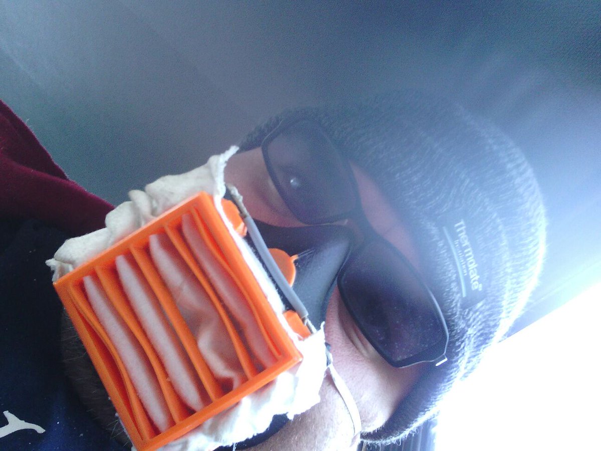 cyberfun69's tweet photo. Quand masque rime avec imprimante 3D.... https://t.co/rPpI1aNCJ4