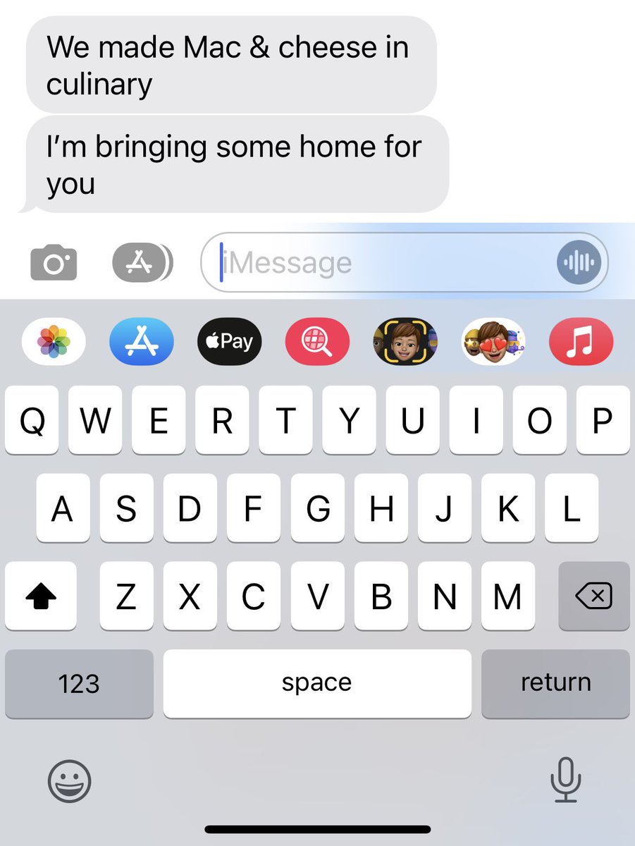 imalyokay's tweet photo. The way my sister loves me https://t.co/E0fTYG1smd