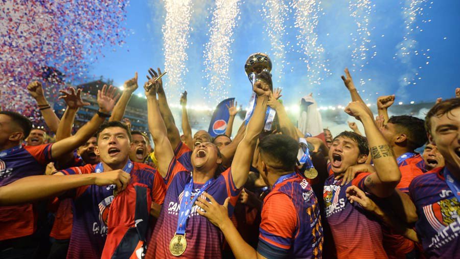 ❌Facebook 
❌Instagram 
❌WhatsApp 

✅ REY DE COPAS 🐯🏆