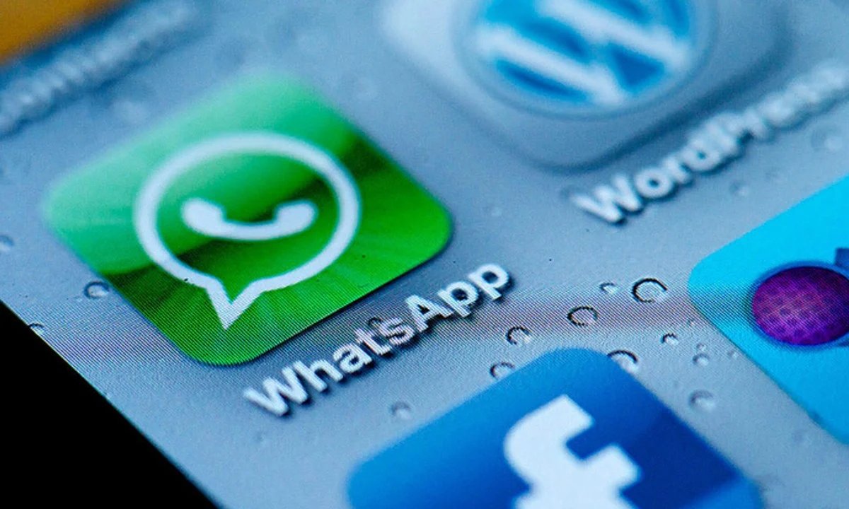 WhatsApp, Facebook e Instagram saem do ar em nível global
O Facebook disse que está tentando retomar a normalidade das atividades; empresa, no entanto, não informou os motivos da queda nos serviço...