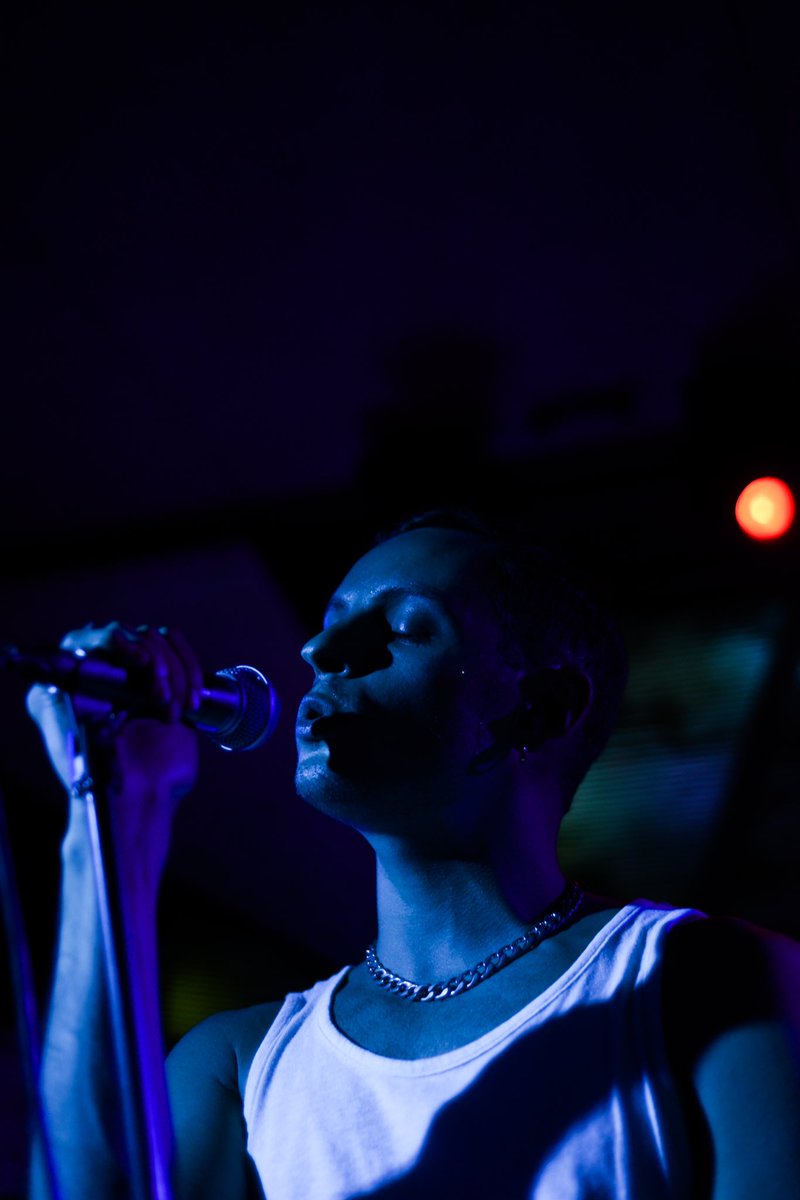 readalphaorder's tweet image. Moments with @zuli_jr from his show at @TheSultanRoom this weekend. ✨ Photographed by @feltonkizer