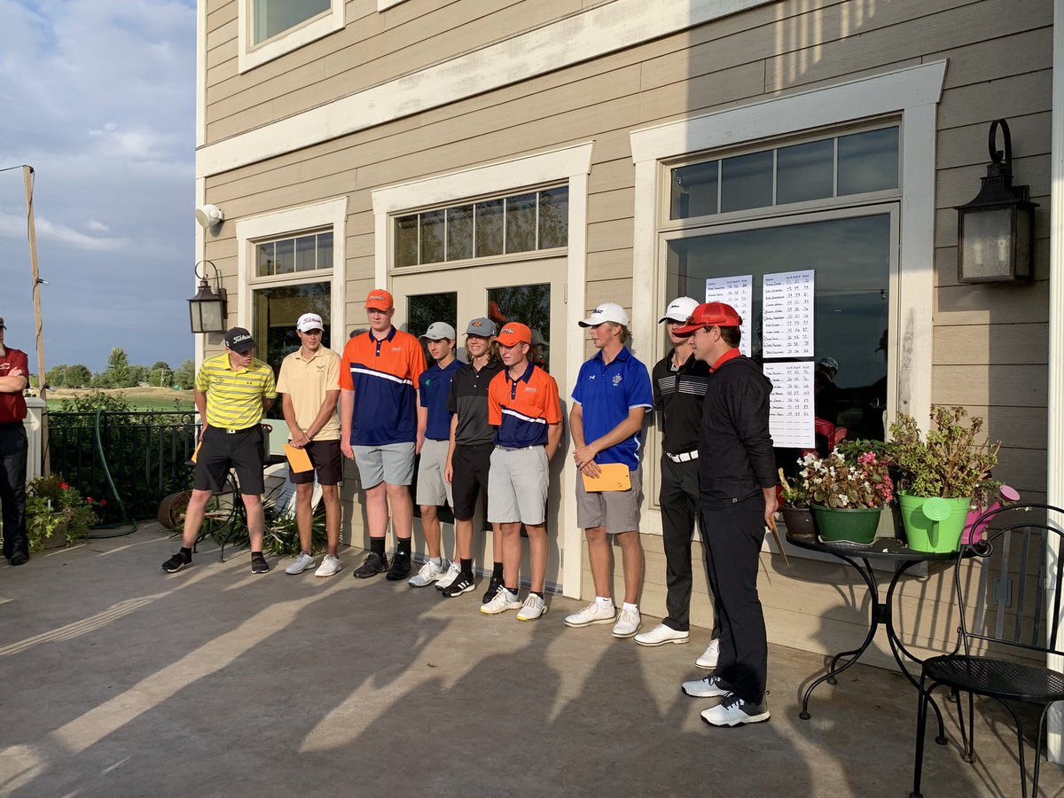 MFHSgolf's tweet photo. Way to go Tyler!  Close , close finish up on Metamora but Tyler pulled it off and will be going to State on Friday. Great round for Ryan and Grant.  Proud of you all. https://t.co/1FMhNQbNFh