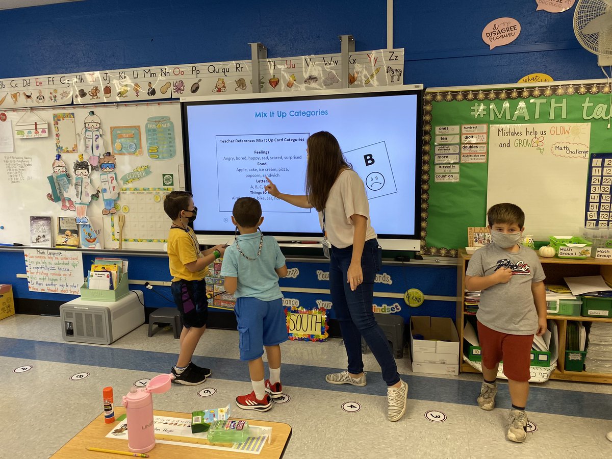 mrszeidnerpob's tweet photo. @harmony_sel in action! Here our kiddies are sharing their #feelings and practicing some conversation skills, all while making a new friend! #meetup #buddyup  @PobWell @pobguidance https://t.co/HOO0mpOx7l