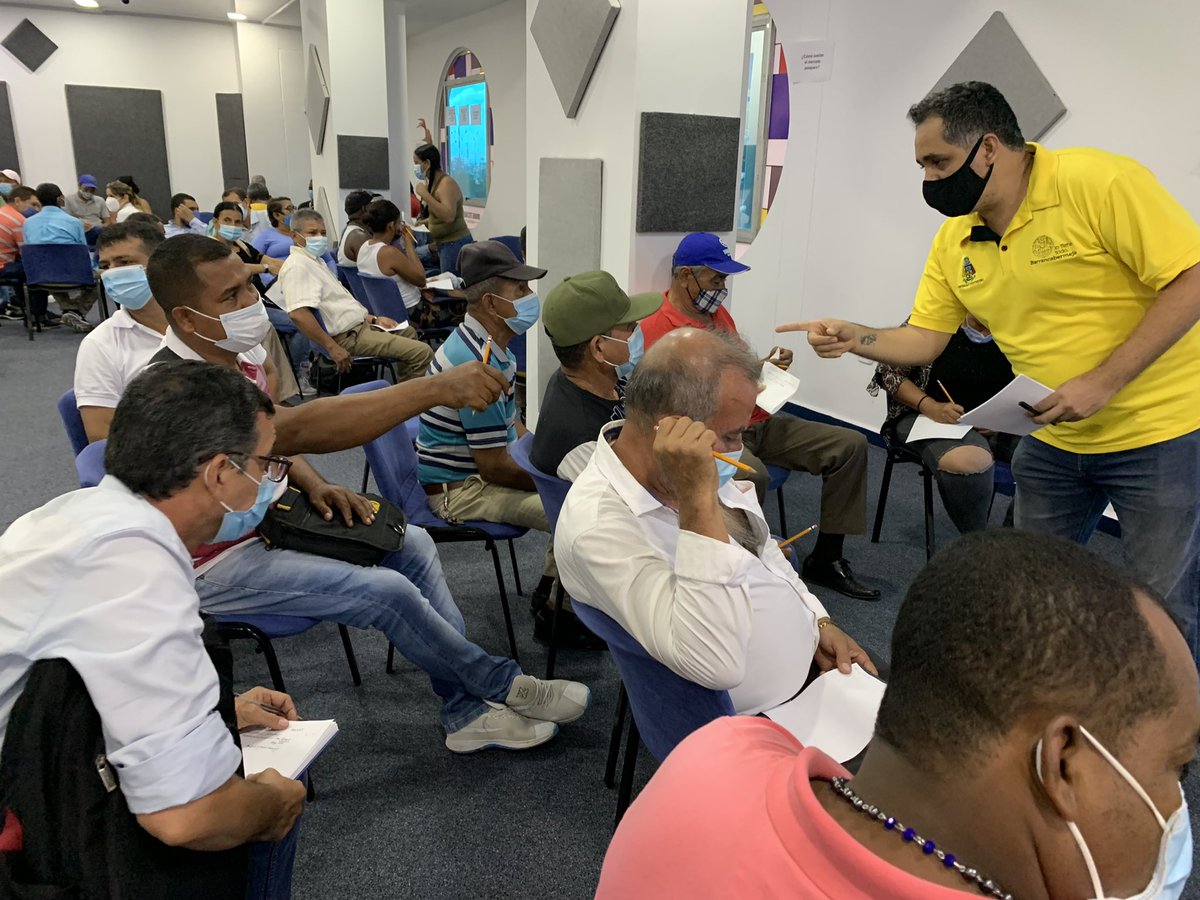 distritomalecon's tweet photo. Taller de construcción participativa de estudios y diseños con la comunidad del sector del Mercado Pesquero https://t.co/II30IOWBOm