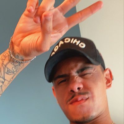 eugomessjr's tweet photo. #NovaFotoDoPerfil https://t.co/nYkxkgD4kz