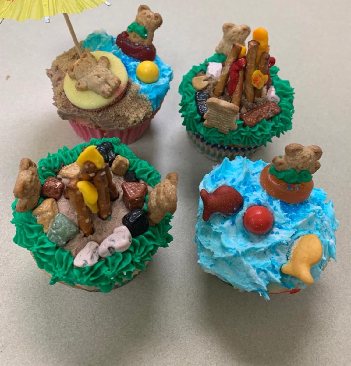 Cupcake Camp is coming! Grades 6-9 learn from start to finish to make amazing cupcakes!  Oct 21st at East Ridge conta.cc/3lP3zZE